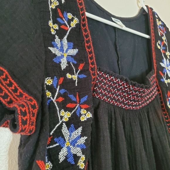 Old Navy Gauzy Cotton Embroidered Black Heirloom Dress size Medium - Picture 2 of 11